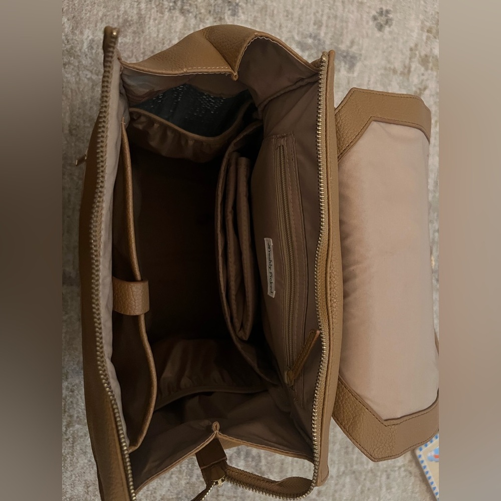 Freshly Picked classic diaper bag II in color butterscotch - Picture 9 of 11